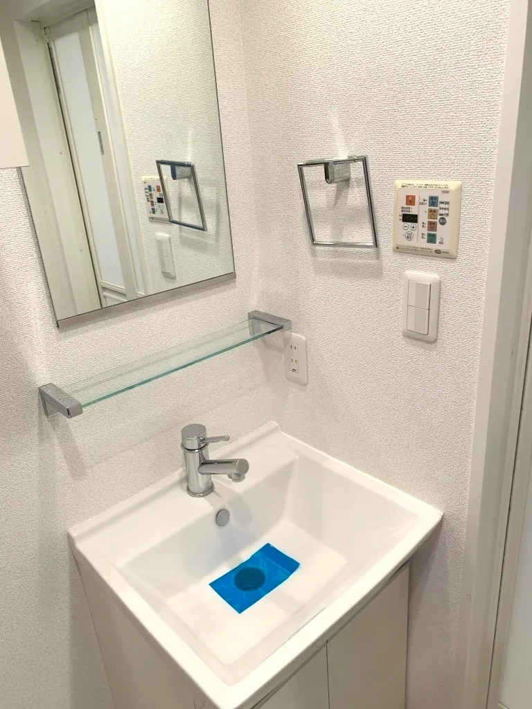 Ecology Toritsu University Residence - Interior - ["Plumbing fixture", "Plumbing", "Bathroom"]