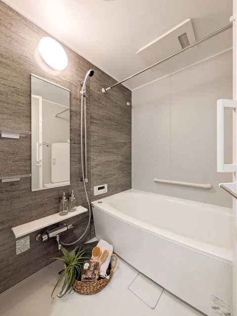 Gracia Fit Sangenjaya - Interior - ["Plumbing fixture", "Flooring", "Bathroom"]