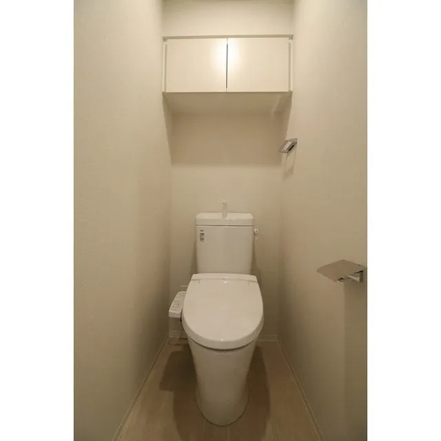 Comforia Morishita South - Interior - ["Toilet", "Toilet seat", "Bathroom"]