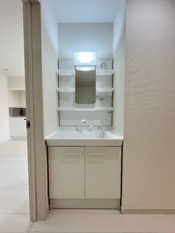 Mare Nishi-Sugamo - Interior - ["Flooring", "Interior design", "Floor"]