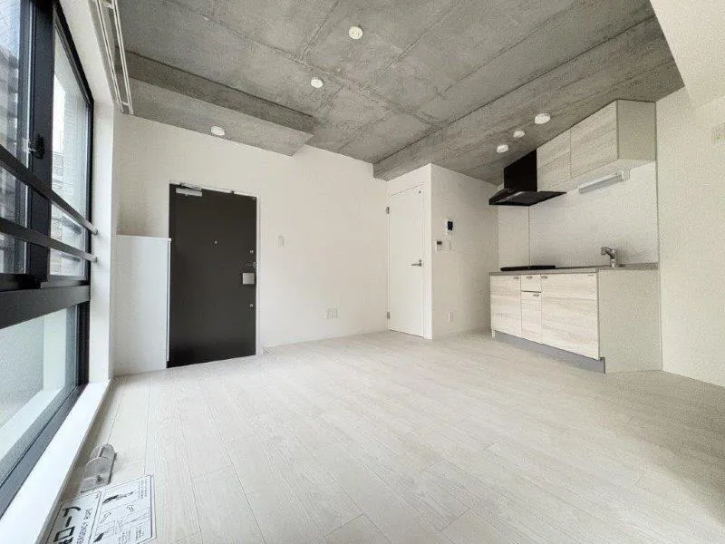 LiveFlat Ichigaya - Interior - ["Flooring", "Ceiling", "Floor"]