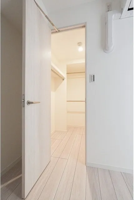 Comforia Liv Bunkyo Gokokuji - Interior - ["Flooring", "Wood", "Floor"]