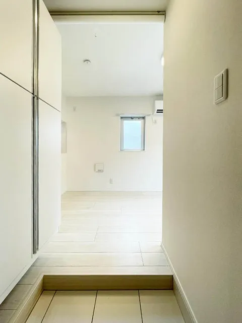 CASA GRAZIE Nishi-Ojima - Interior - ["Fixture", "Wood", "Flooring"]