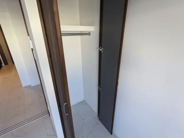 Harmony Residence Kamata Art Villa - Interior - ["Wood", "Flooring", "Floor"]
