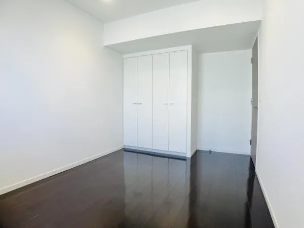 Brillia Ist Sangenjaya Ivy Terrace - Interior - ["Flooring", "Floor", "Wall"]