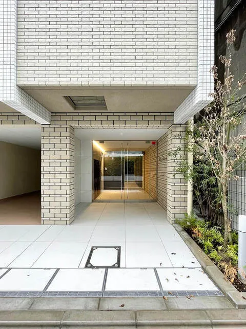 Grand Flat Sakurashinmachi - Exterior - ["Plant", "Property", "Building"]