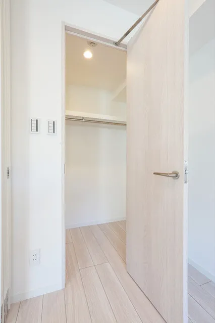 Comforia Liv Bunkyo Gokokuji - Interior - ["Flooring", "Wood", "Floor"]