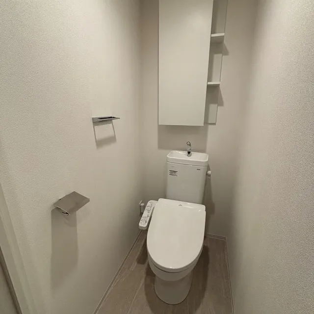 Park Axis Shinagawa Tennozu Isle - Interior - ["Toilet seat", "Plumbing fixture", "Toilet"]