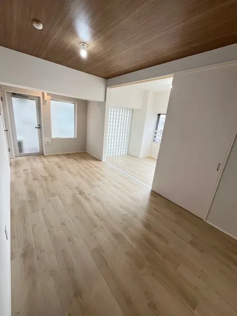 RESIDIA Bunkyo Sengoku - Interior - ["Flooring", "Floor", "Wood flooring"]