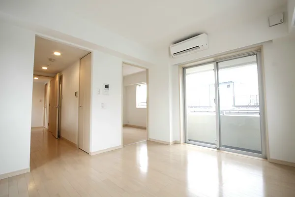 Residia Nishi Shinjuku II - Interior - ["Floor", "Flooring", "Property"]
