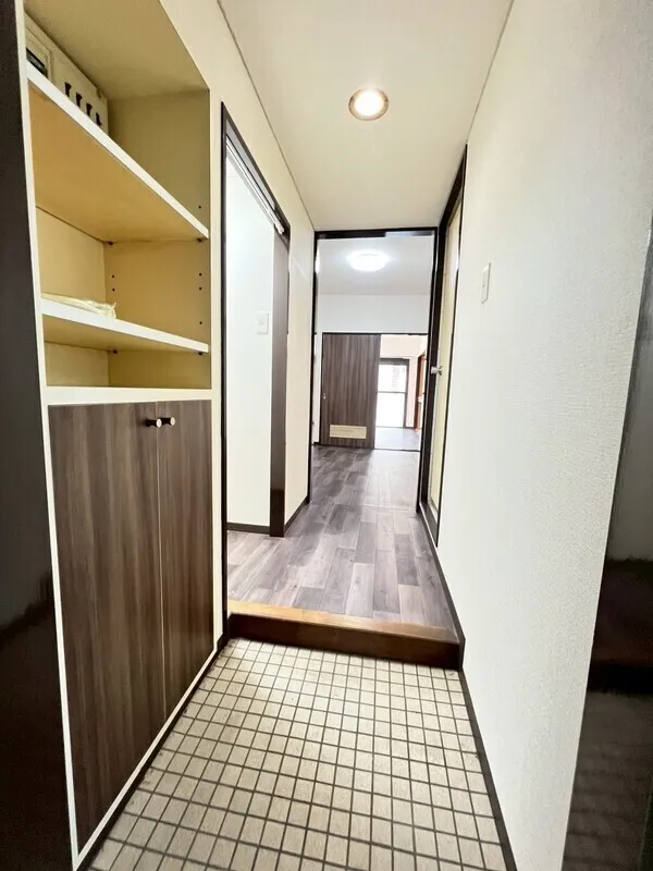 Maison Quadrille - Interior - ["Flooring", "Floor", "Wood"]