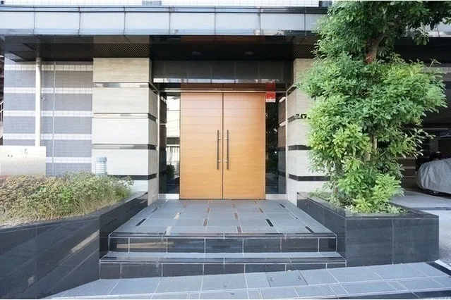 J Flats Hatsudai - Exterior - ["Property", "Door", "Plant"]