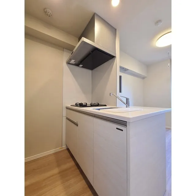 Comforia Higashioi II - Interior - ["Cabinetry", "Countertop", "Building"]