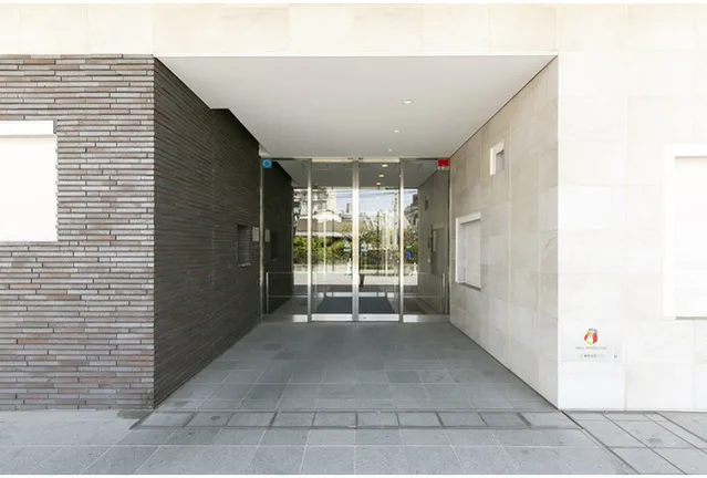 BLESS Kitashinjuku - Exterior - ["Floor", "Flooring", "Concrete"]