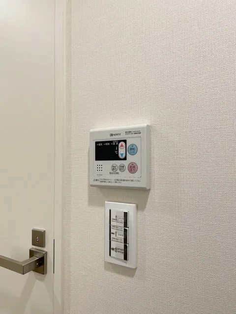 Orchid Residence Togoshi Park - Interior - ["Electronic device", "Technology", "Thermostat"]