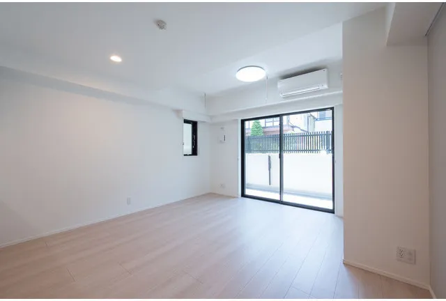 Stylio Ikegami WeLL - Interior - ["Apartment", "Tile Flooring", "Daylighting"]