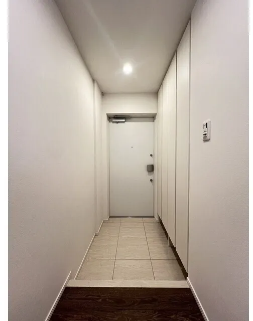 Comforia Nakakasai - Interior - ["Flooring", "Floor", "Wood"]