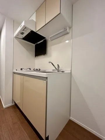 El Faro Nakano Fujimicho - Interior - ["Cabinetry", "Building", "Countertop"]