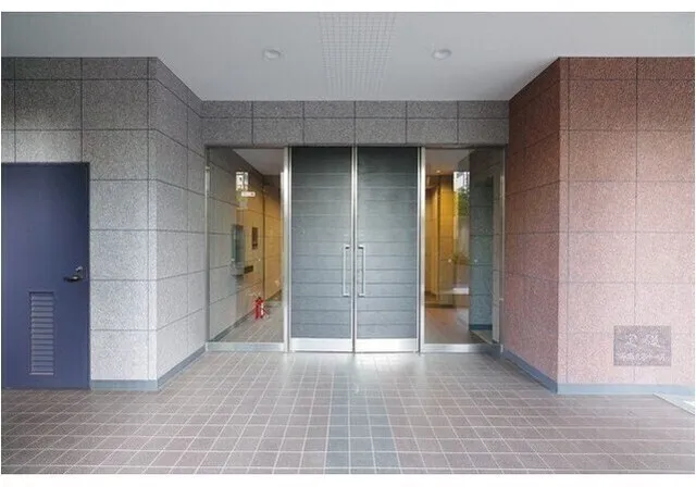 Blance SHIBAURA - Exterior - ["Door", "Building", "Rectangle"]