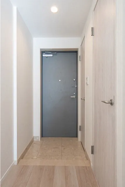 Comforia Nishiwaseda - Interior - ["Door", "Fixture", "Wood"]