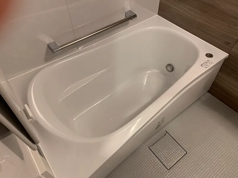 Rufon Prog Ueno Marks - Interior - ["Plumbing fixture", "Bathtub", "Tap"]