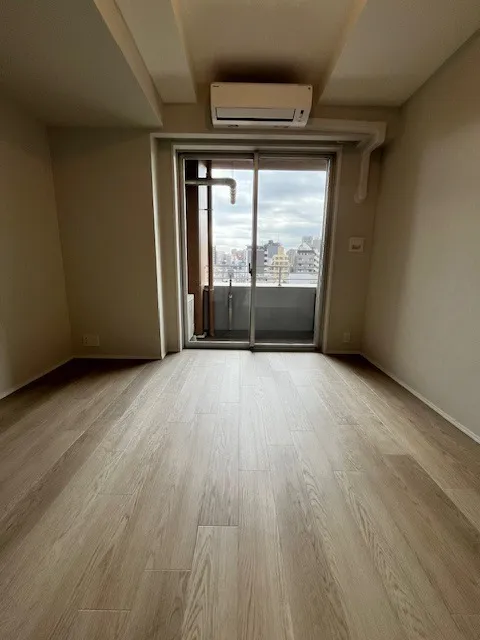 Residia Tower Kamiikebukuro (Tower Building) - Interior - ["Flooring", "Floor", "Wood"]