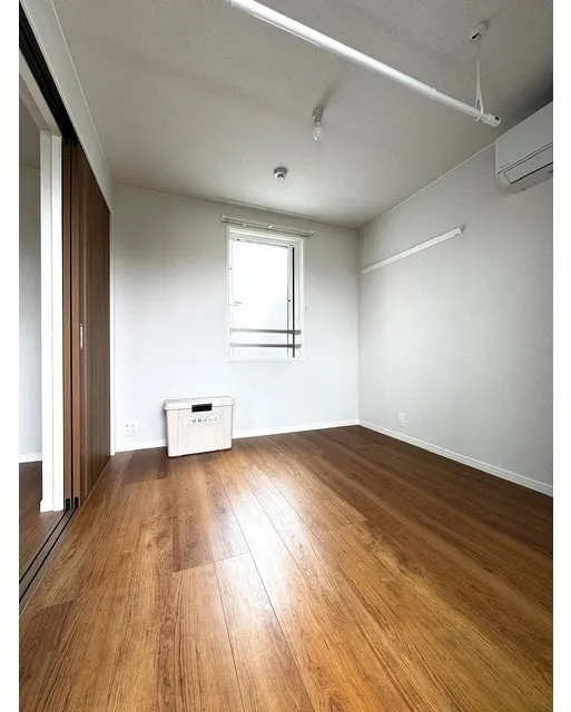 Well Square Hatagaya - Interior - ["Wood flooring", "Flooring", "Floor"]