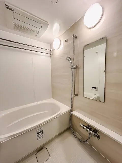 Royal Parks Ariake - Interior - ["Flooring", "Plumbing fixture", "Interior design"]