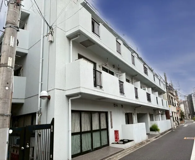 Maison Quadrille - Exterior - ["Apartment", "Urban design", "Balcony"]