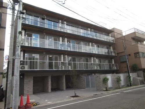 Clarita Ikegami - Exterior - []