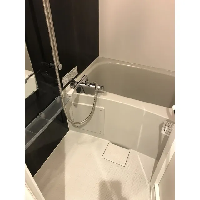 SIL Nishigotanda  - Interior - ["Tap", "Plumbing fixture", "Bathtub"]