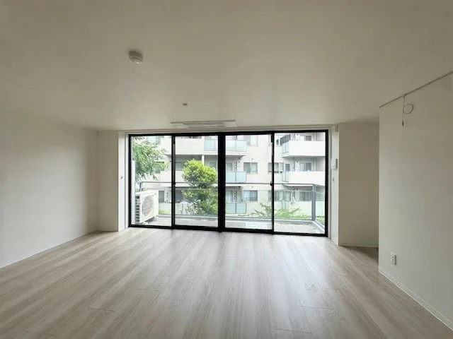 Hiroo Apartment - Interior - ["Building", "Fixture", "Wood"]
