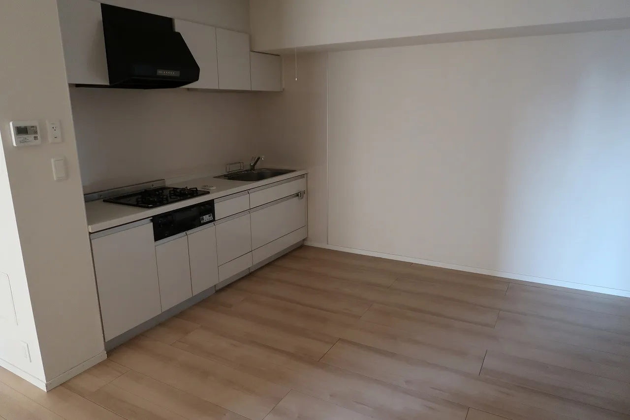 Trinity Shibaura - Interior - ["Cabinetry", "Kitchen appliance", "Countertop"]