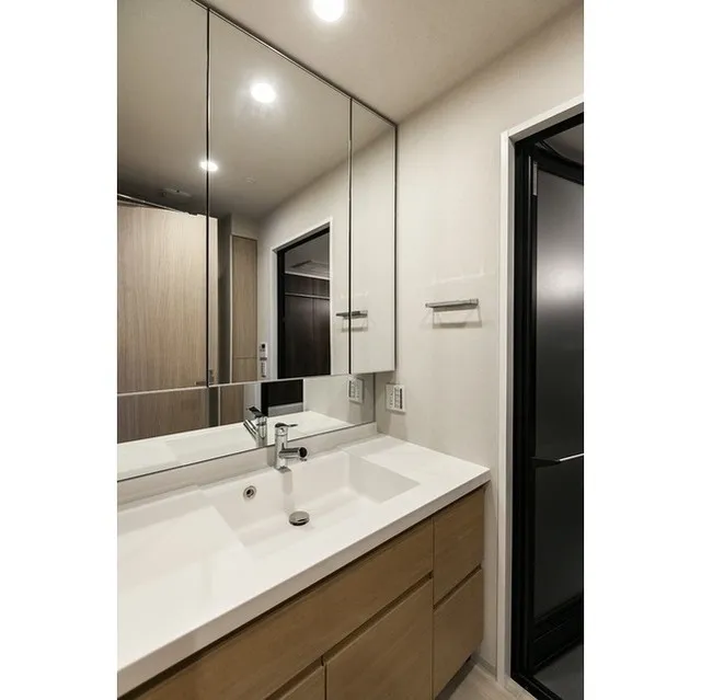 Doue Tsukishima II - Interior - ["Property", "Room", "Bathroom"]