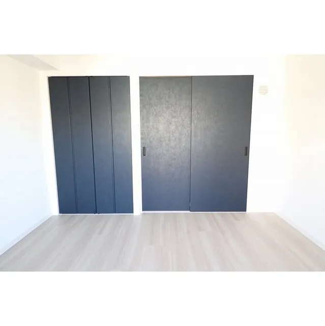 Sharm Toyo - Interior - ["Building", "Wood", "Rectangle"]