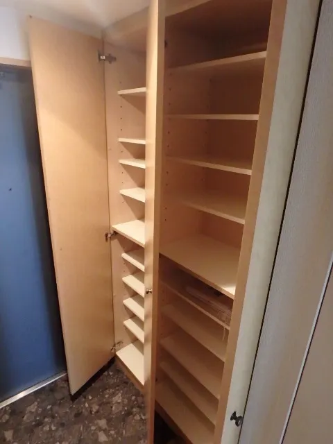 CASSIA Meguro - Interior - ["Wood", "Shelving", "Shelf"]