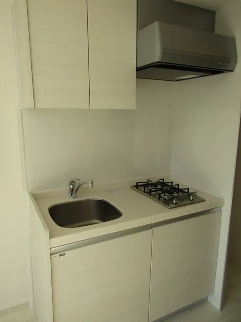 Belle Vue Shimbashi - Interior - ["Property", "Sink", "Cabinetry"]