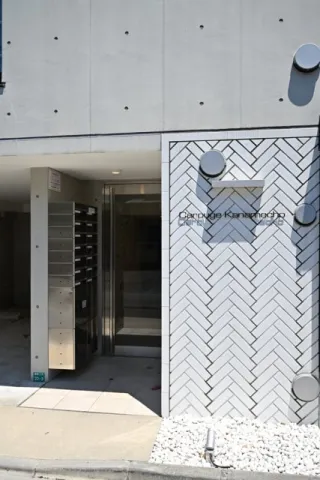 Carouge Kanamecho - Exterior - ["Tile", "Aluminium"]
