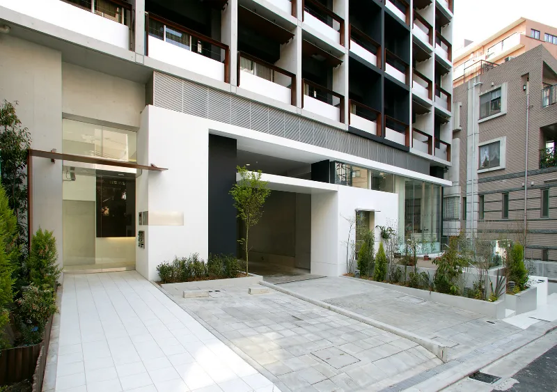 Castalia Azabujuban Shichimensaka - Exterior - ["Building", "Property", "House"]