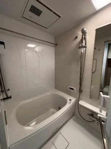Room 807, Shinbashi Plaza Building