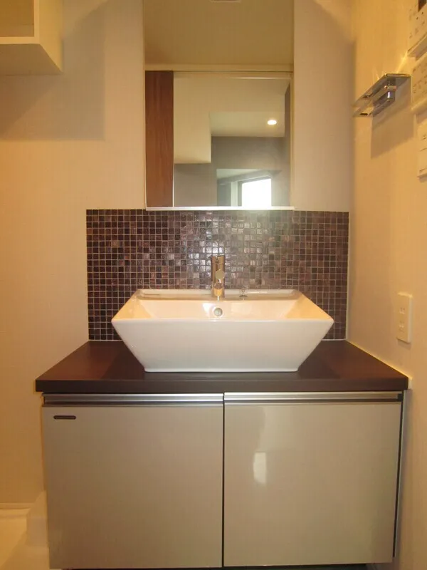 Casa Splendid Azabu-Juban Station - Interior - ["Bathroom Sink", "Interior design", "Flooring"]