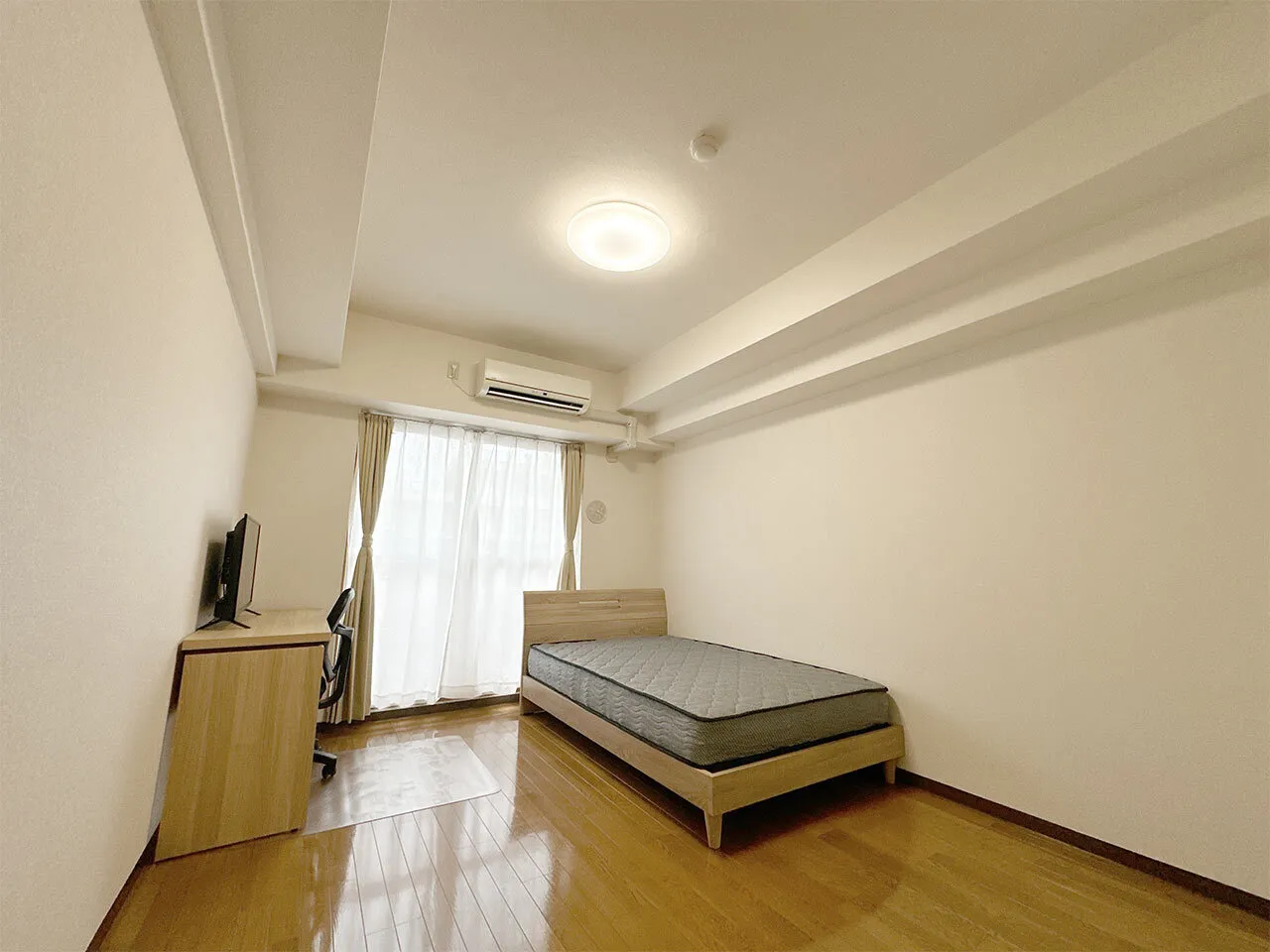 Mynavi STAY Flumen Meguro - Interior - ["Flooring", "Wood", "Floor"]