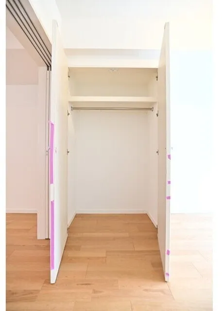 Primal Koishikawa - Interior - ["Wood", "Flooring", "Pink"]
