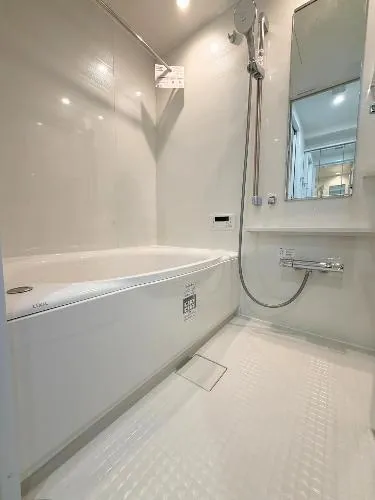 Cesar Sakado Room 504