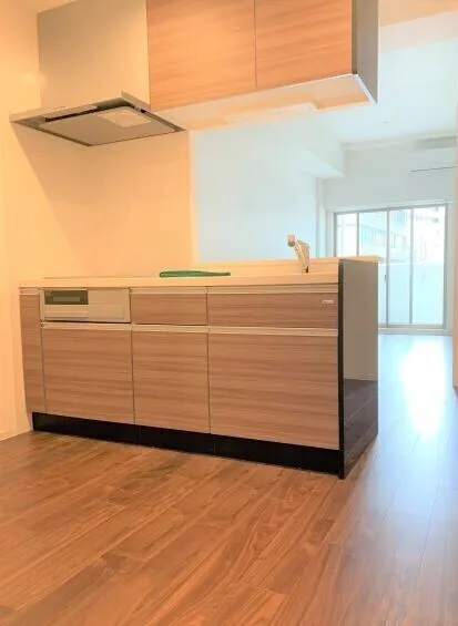 Serenite Fran Umeda - Interior - ["Flooring", "Wood", "Floor"]