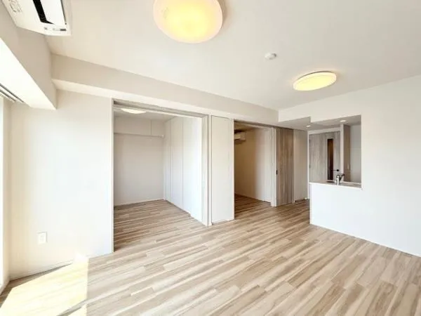 Geoent Komagome - Interior - ["Flooring", "Floor", "Wood"]