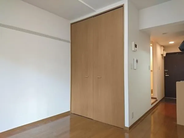 Maison Vert Minami Azabu - Interior - ["Flooring", "Wall", "Floor"]
