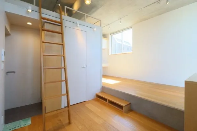 VILLETTA KOMAGOME - Interior - ["Flooring", "Floor", "Wood flooring"]