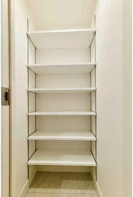 Clarita Nishi-Nippori - Interior - ["Flooring", "Wood", "Shelving"]