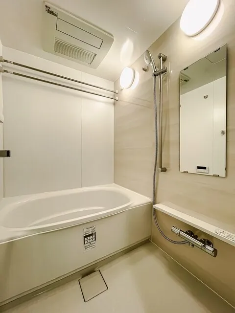 Royal Parks Ariake - Interior - ["Flooring", "Plumbing fixture", "Interior design"]